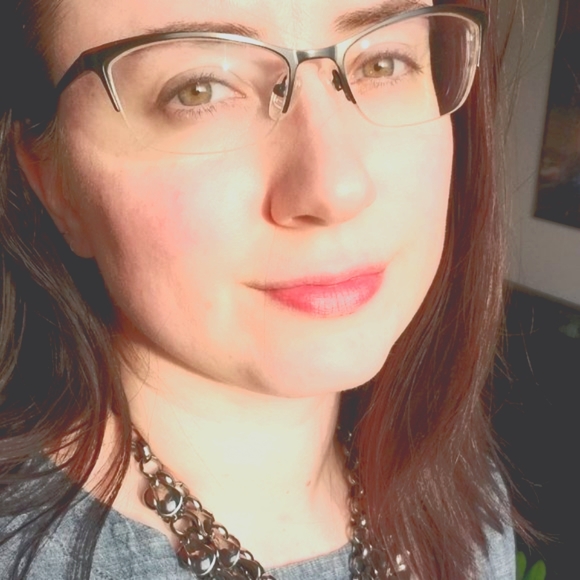 Meet your Posher, Mercedes - Picture 3 of 3